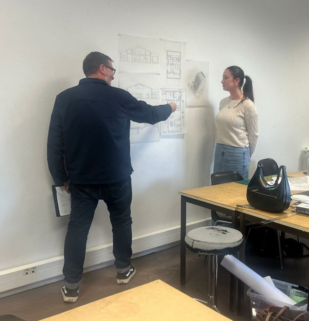 rendu architecture intérieure A3 esquisses plan rdc, r+1 et extension d'une maison landaise. travail sur calque à la main. 20-11-2024.(2)